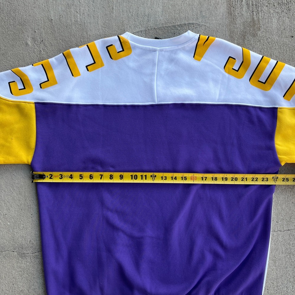 Los Angeles Lakers NBA Mens Crewneck Sweatshirt‎ Size L Purple White Yellow NWOT - Picture 6 of 7
